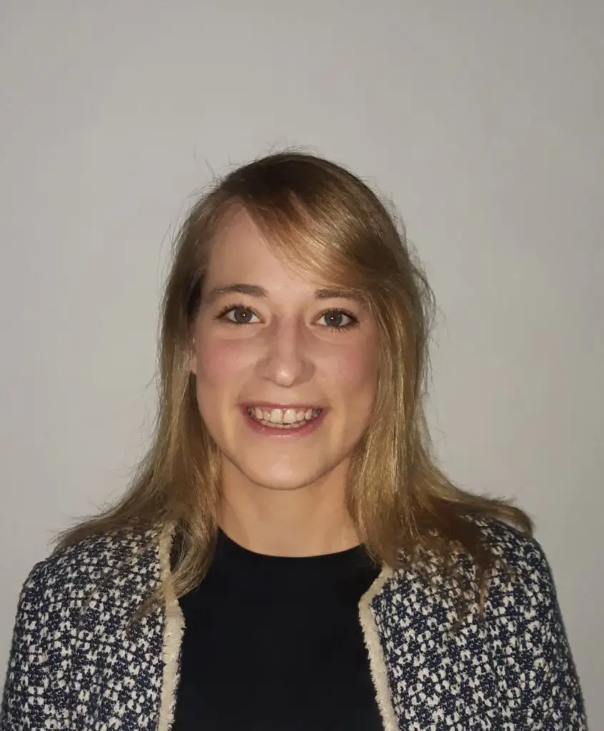 Dr Sandra Green